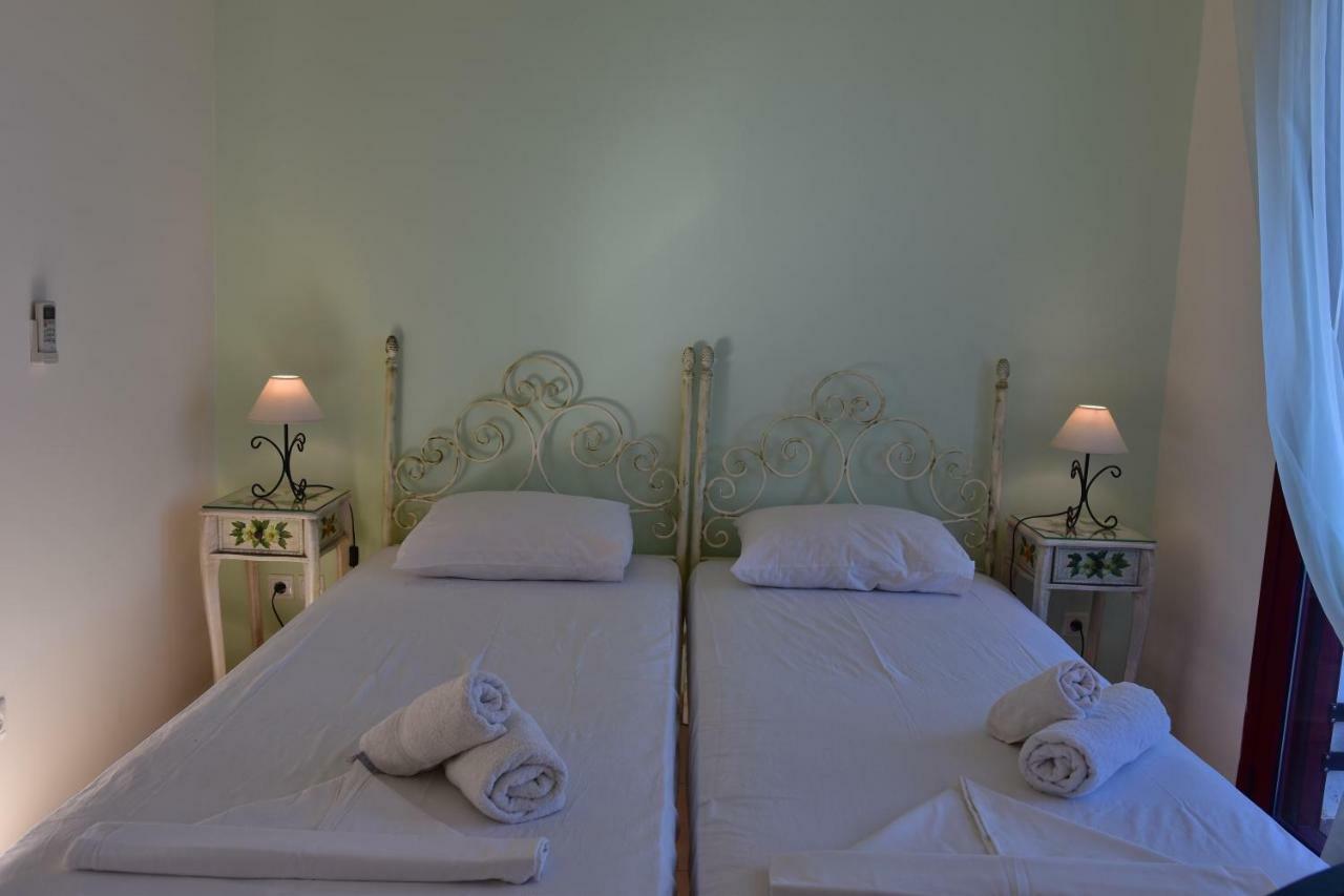 Anais Apartments Megas Limnionas ภายนอก รูปภาพ