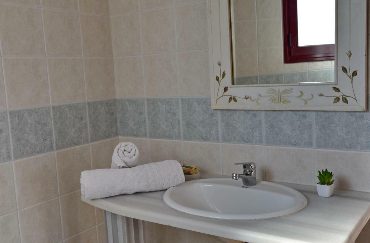 Anais Apartments Megas Limnionas ภายนอก รูปภาพ