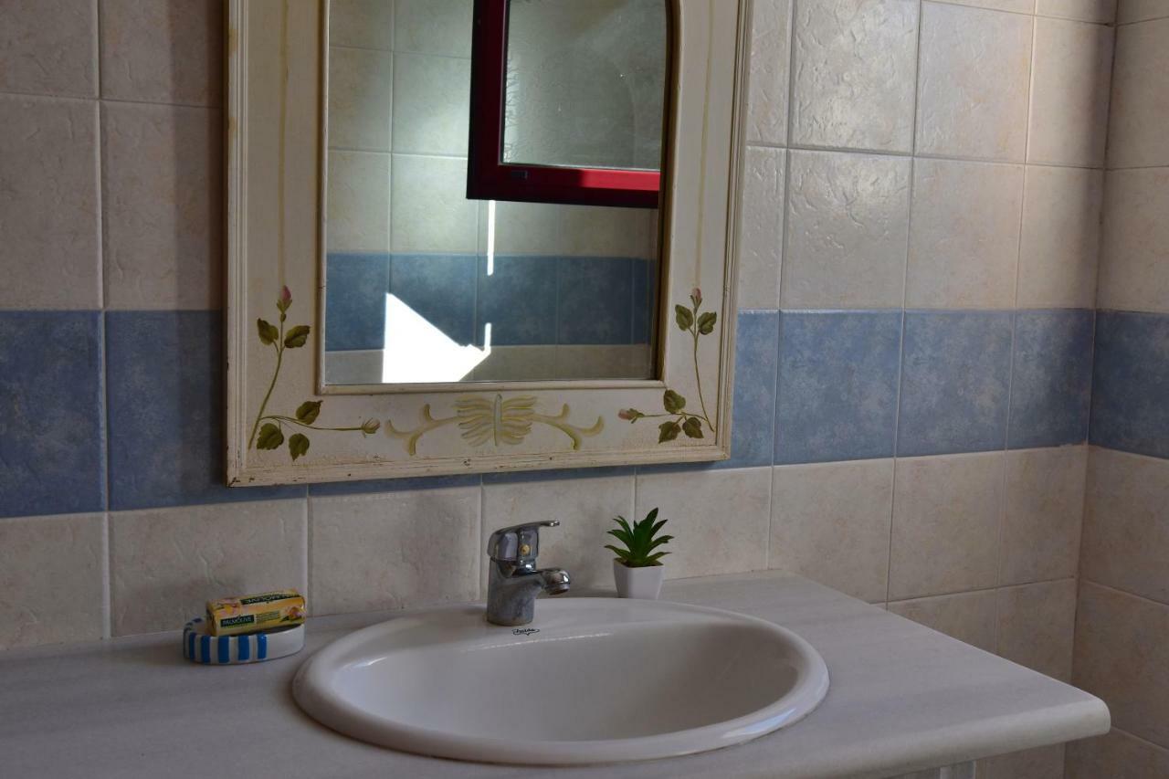 Anais Apartments Megas Limnionas ภายนอก รูปภาพ