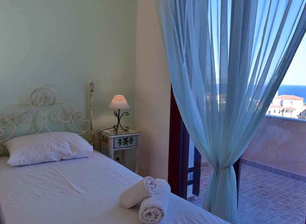 Anais Apartments Megas Limnionas ภายนอก รูปภาพ