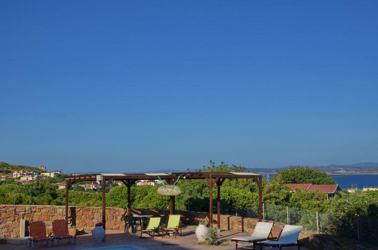 Anais Apartments Megas Limnionas ภายนอก รูปภาพ